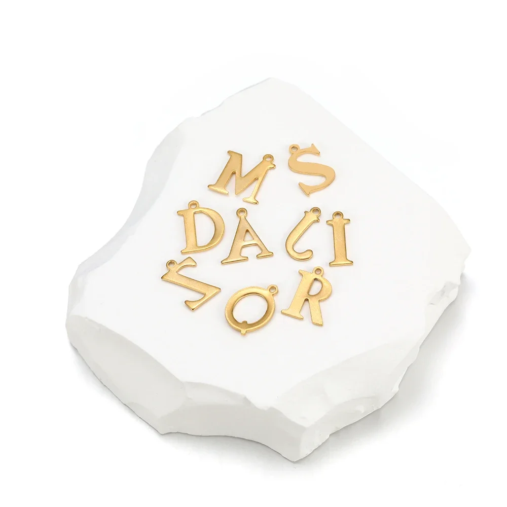 100Pcs/lot Stainless Steel Random A-Z 26 Alphabet Letter Charms Pendants Bulk for DIY Bracelets Necklace Jewelry Making Supplies