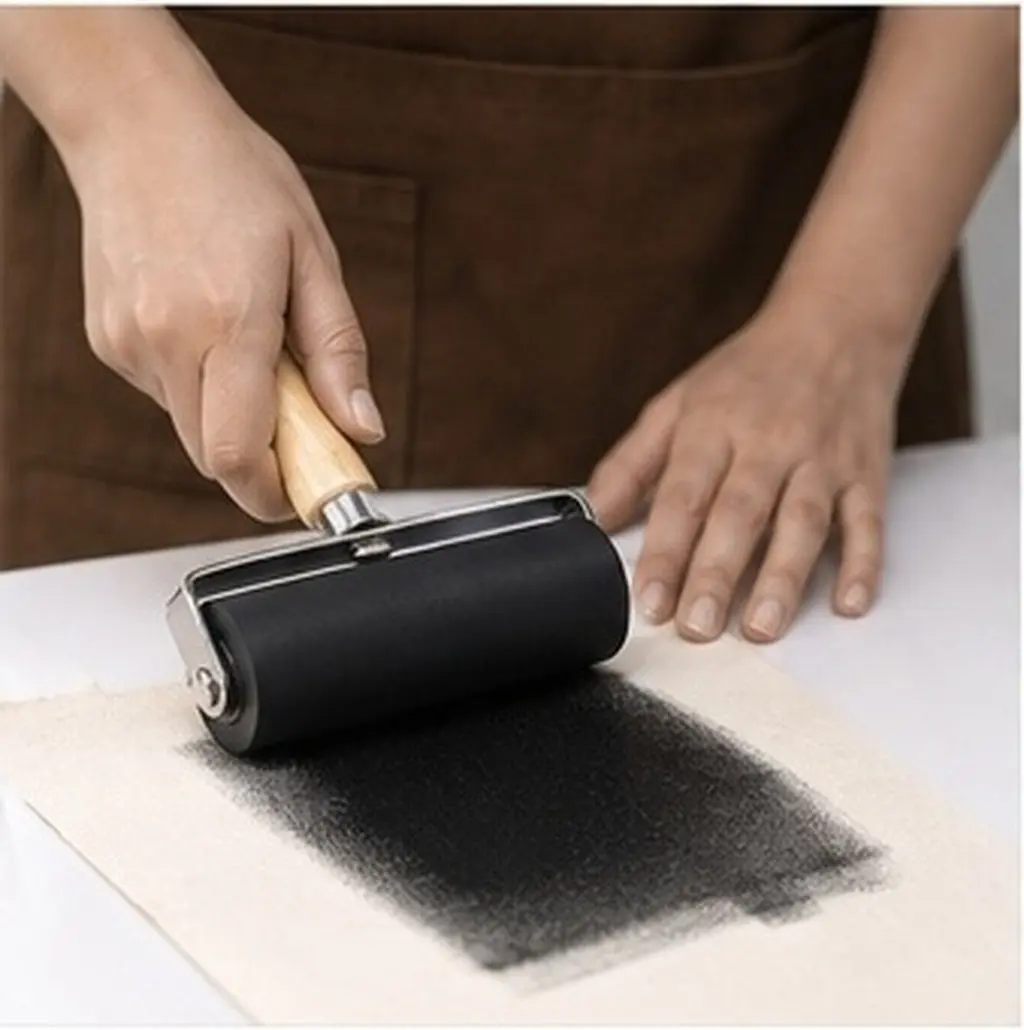 2-unidades-de-rolo-de-borracha-para-impressao-com-tinta-oleo-e-cola-ferramenta-para-trabalhos-manuais-com-superficie-lisa-e-cabo-de-madeira-ideal-para-projetos-de-arte-e-impressao