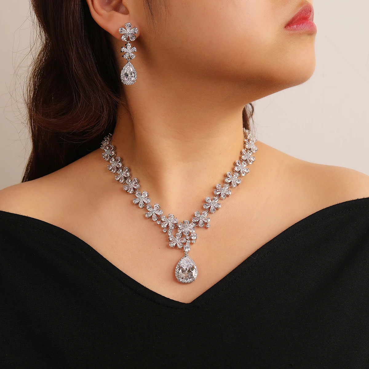 Fashion Clear Cubic Zirconia Bridal Wedding Flower Necklace Earring Set Jewelry Accessories CN100170A