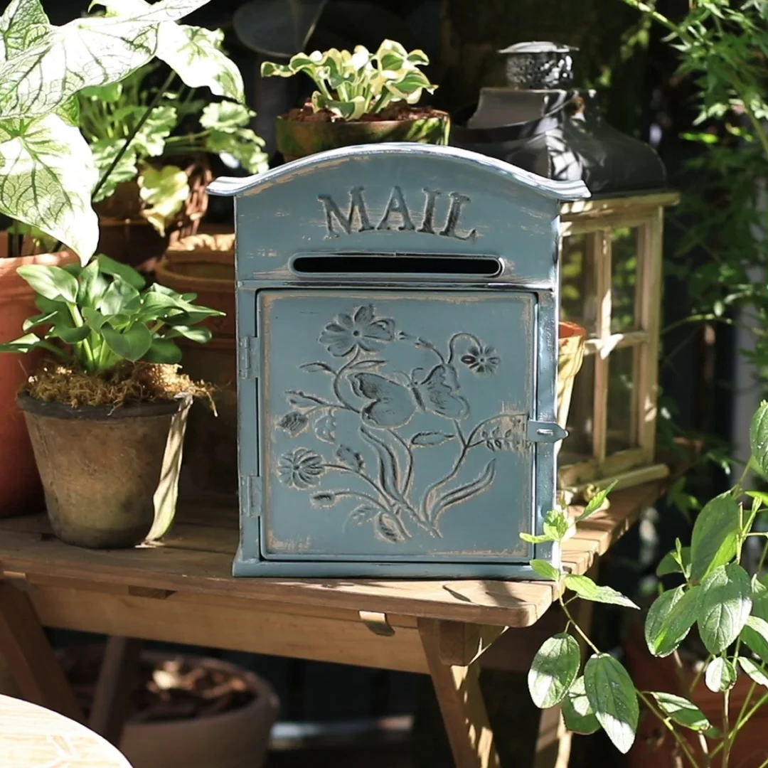 Garden Outdoor Mailbox, Metal Iron Post Box,European Style Vintage Letter Box, Size 26.5*10*31.5H CM, Blue,Green,Villa Family