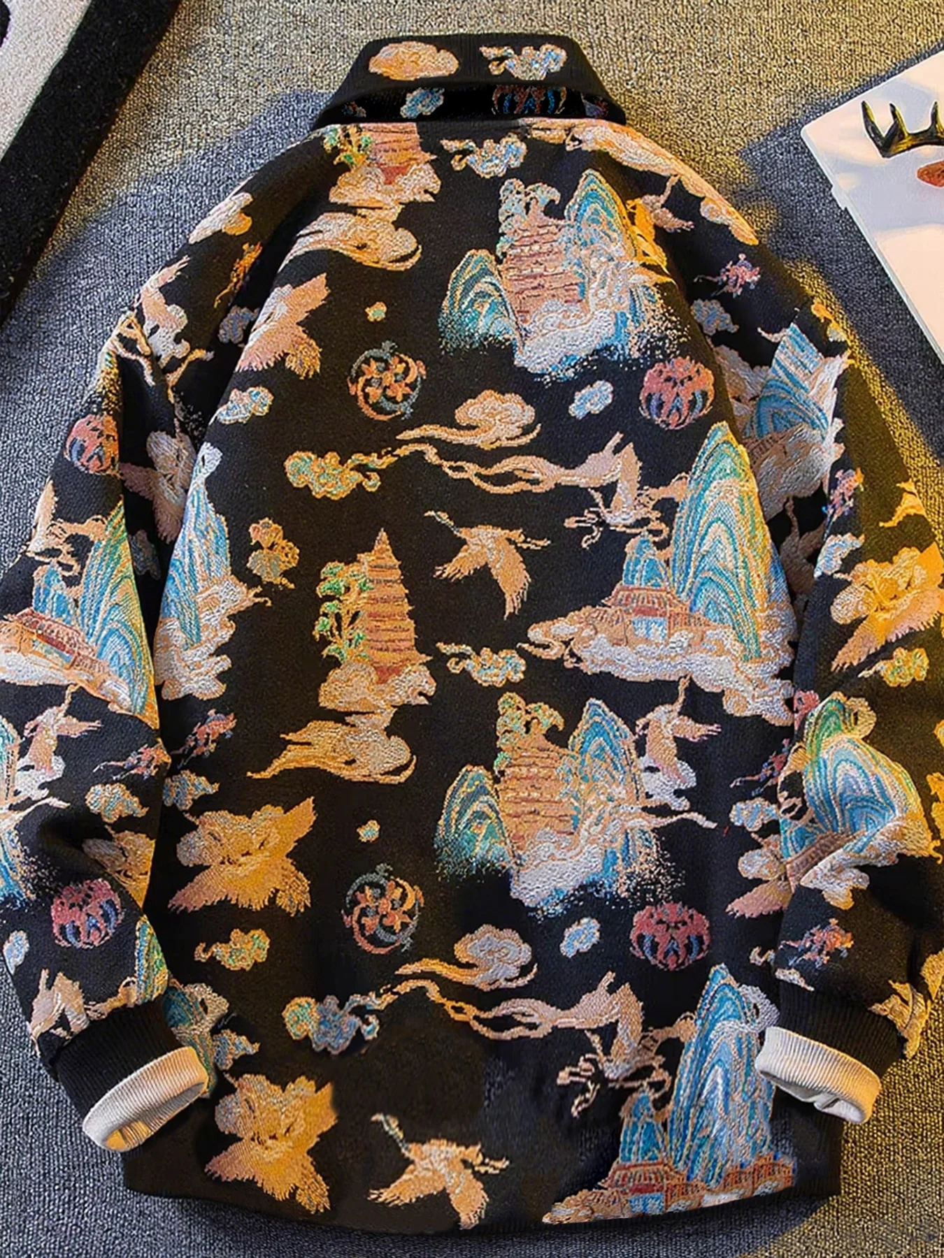 Trendy spring and autumn new retro printed men's long sleeve jacket with a cool and stylish design for spring and autumn.