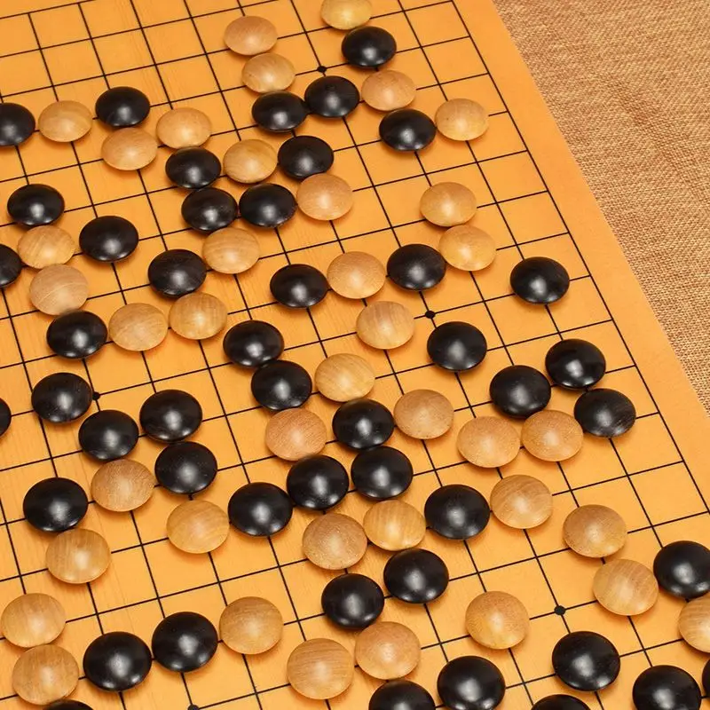 

Шахматные фигуры Go из цельного дерева. Натуральный камень. Шахматные фигуры Go. Высококачественные черно-белые шахматные фигуры. Деревянные шахматы.