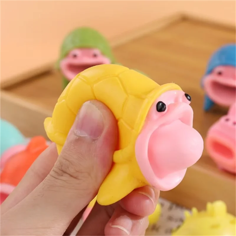 

Funny Squeezing Tongue Sticking Small Animal Venting Toys Cartoon Doll Pinching Mini Toys Decompression Desk Top Decoration