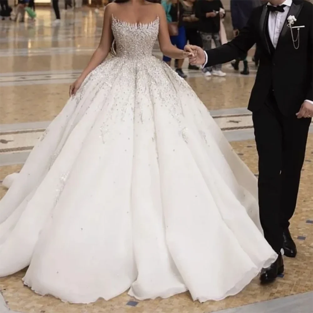 

Luxury Strapless Sequined Sleeveless Beading Pleat A-Line Bride Wedding Dresses Bridal Gowns Customized