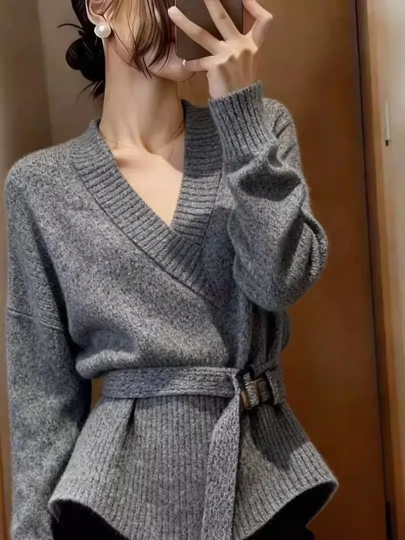 

Korean Style Lazy Loose Knitted Sweater Women V Neck Long Sleeve Pullover Autumn Winter Casual Base Top J271