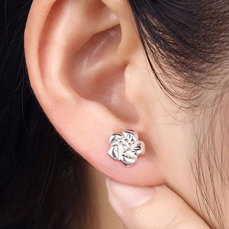 2026 Minimalist Silver Rose Earrings European American Style Fresh Girlish Heart Jewelry Small Accessory