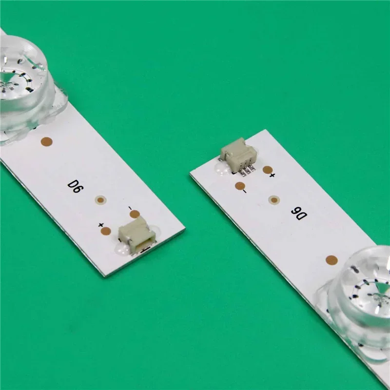 LED TV Illumination Part สําหรับ Toshiba 32L5865EV แถบแบ็คไลท์ CRH-BT32S 1303006027 ADREV1.2SLC ชุดแบนด์สําหรับไม้กระดาน BGH B3218H5