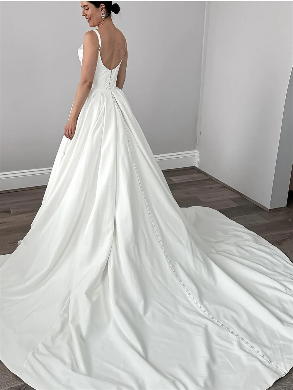 Tóquio personalizado branco cinta de espaguete vestidos de casamento sem mangas sem costas tribunal trem vestidos de noiva 2025 a linha vestidos de casamento