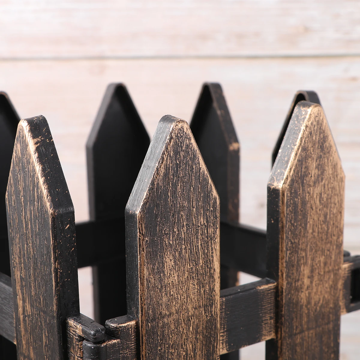 

4pcs Bronze Sharp Corner Fence Miniature Plastic Barrier Decor for DIY Fairy Garden Succulent Potted Home Decoration Mini