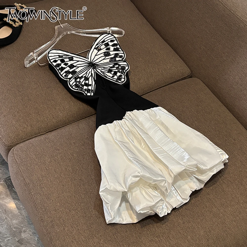 

TWOTWINSTYLE Spliced Appliques Cute Mini Dresses For Women Strapless Sleeveless High Waist Folds Chic Dress Female New KDR539685