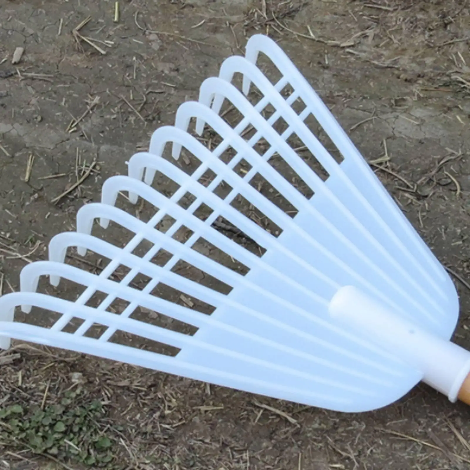 Composite Material Rake with Long Handle for Garden Leaf Cleanup and Lawn Raking Tools