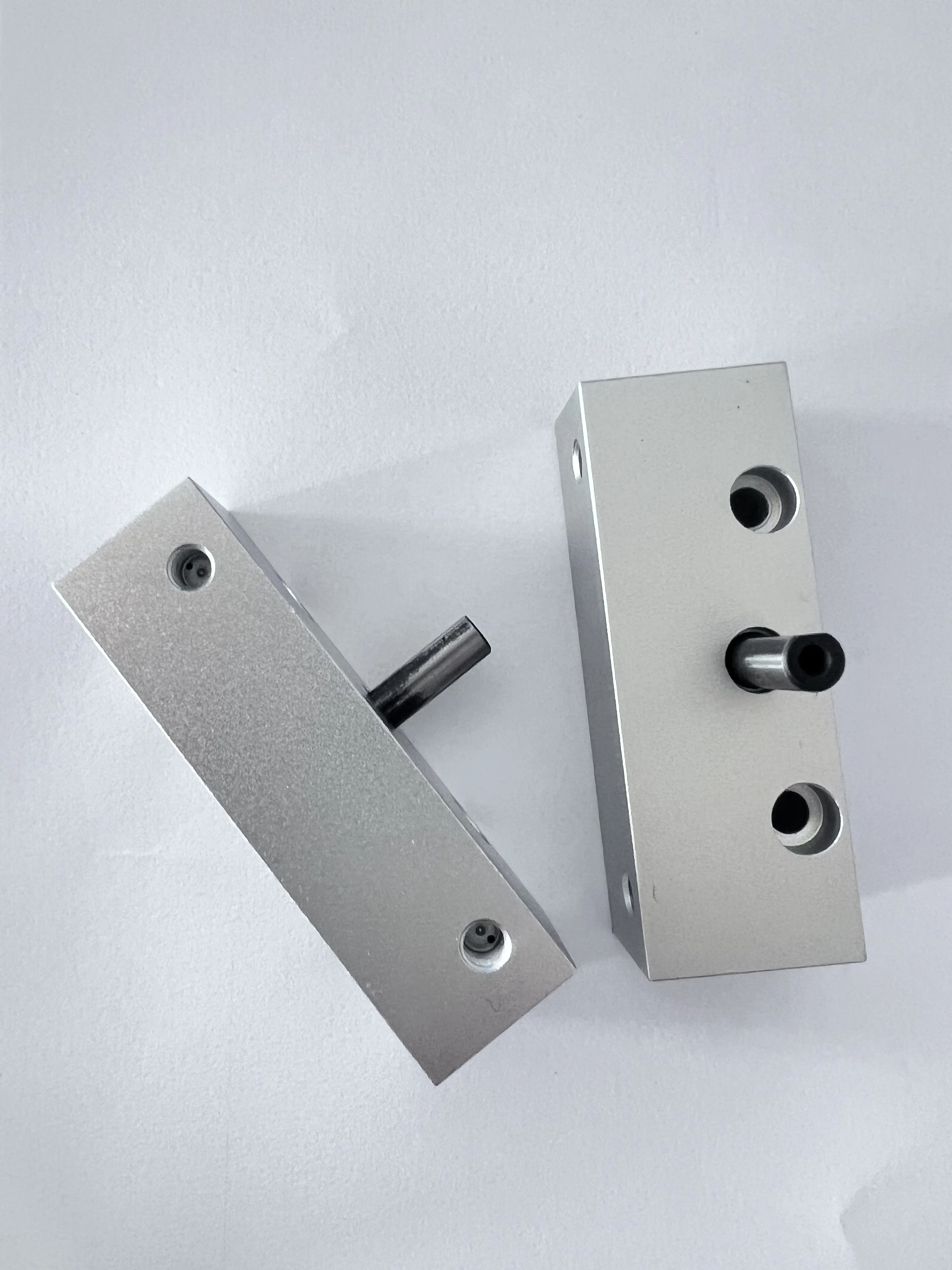 Debao Computerized Pattern Sewing Machine Reverse Presser Foot Flip Cylinder Dymq-08 Crjb1-180