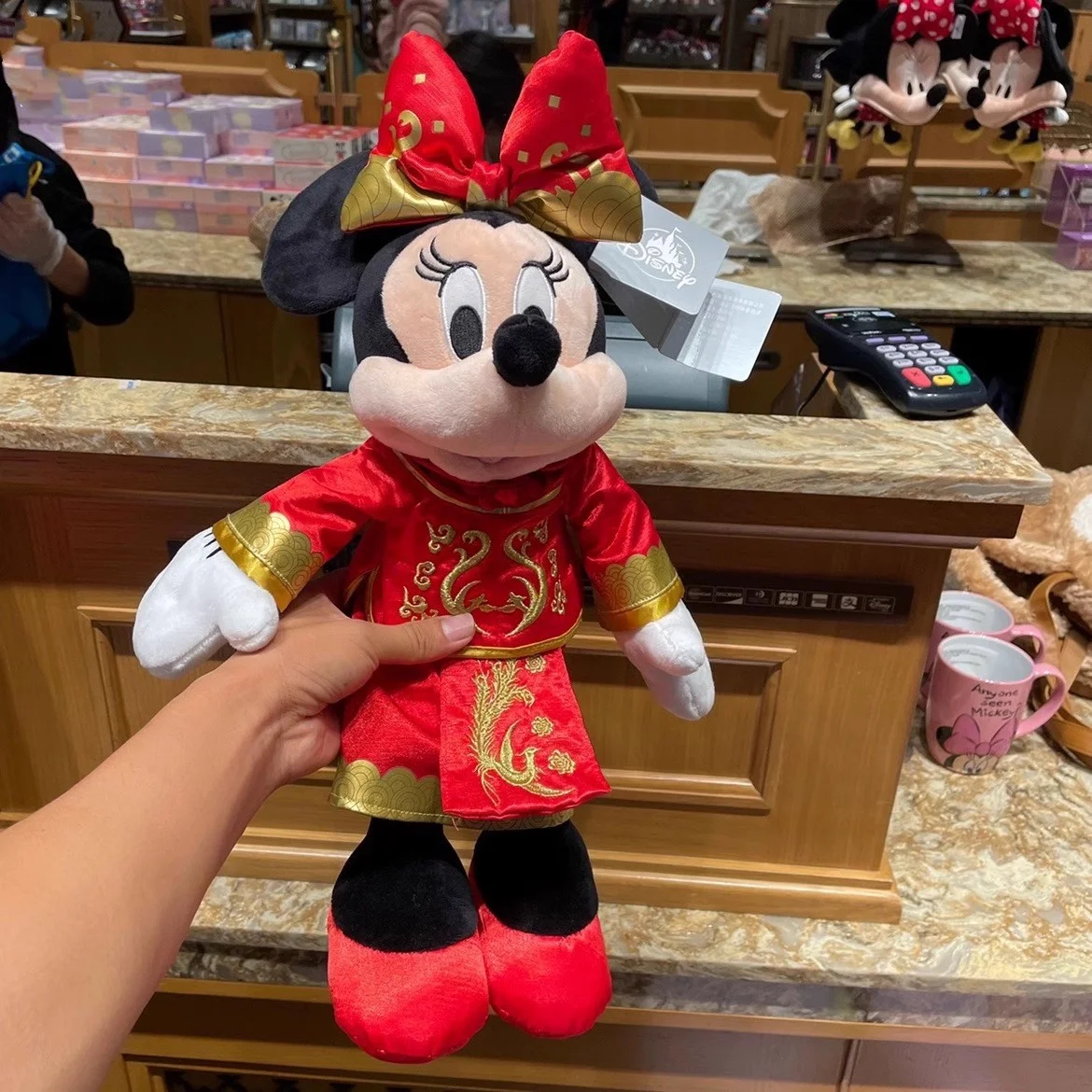 上海ディズニー　ミッキー　ミニー　ウエディング　ぬいぐるみセット*ˊᵕˋ)੭ 上海ディズニーランド ミッキー&ミニー 45cm ウェディングぬいぐるみ