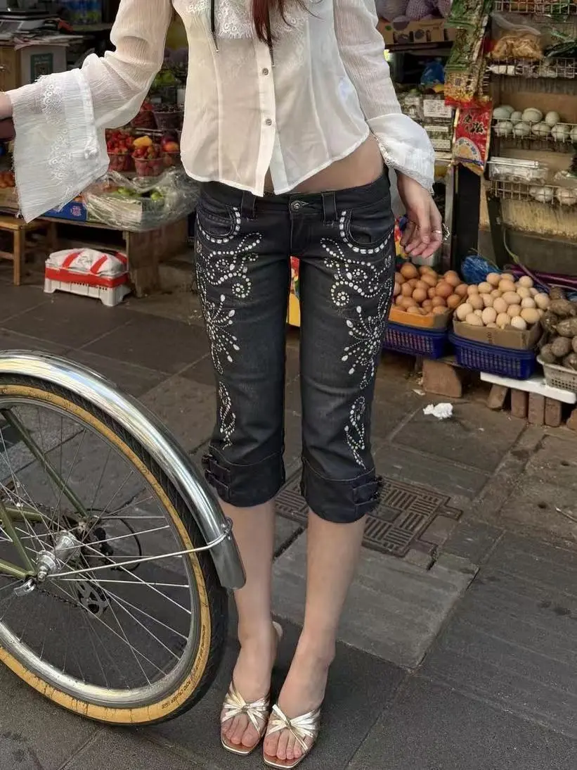American Vintage Washed Distressed Cropped Jeans Hot Girl Women Casual Streetwear Y2k Retro Denim Capris Gem Print Bodycon