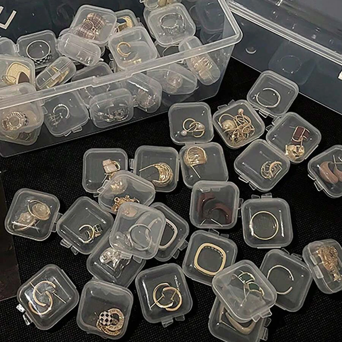 الجملة صندوق تخزين مربع صغير البلاستيك الشفاف غطاء الوجه علبة صغيرة حبة مجوهرات أقراط Dustof تخزين حزمة صناديق