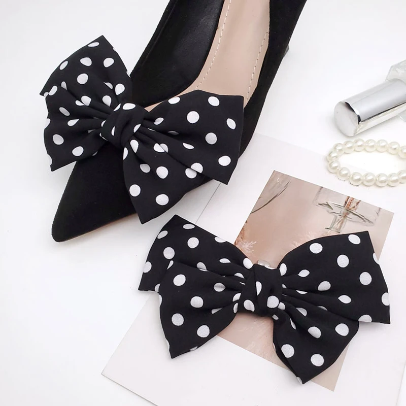 1 Paar elegante Bowknot Schuhe Schnalle für Frauen einfarbige Punkte Schuh clips Hochzeits feier Schuhe Dekoration Schuh zubehör