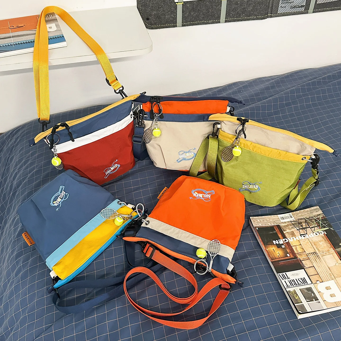 Kids Crossbody Bag With Badminton Charms Decor Crossbody Bags For Boys Girls Lightweight Outdoor Sports And Casual Storage Bags