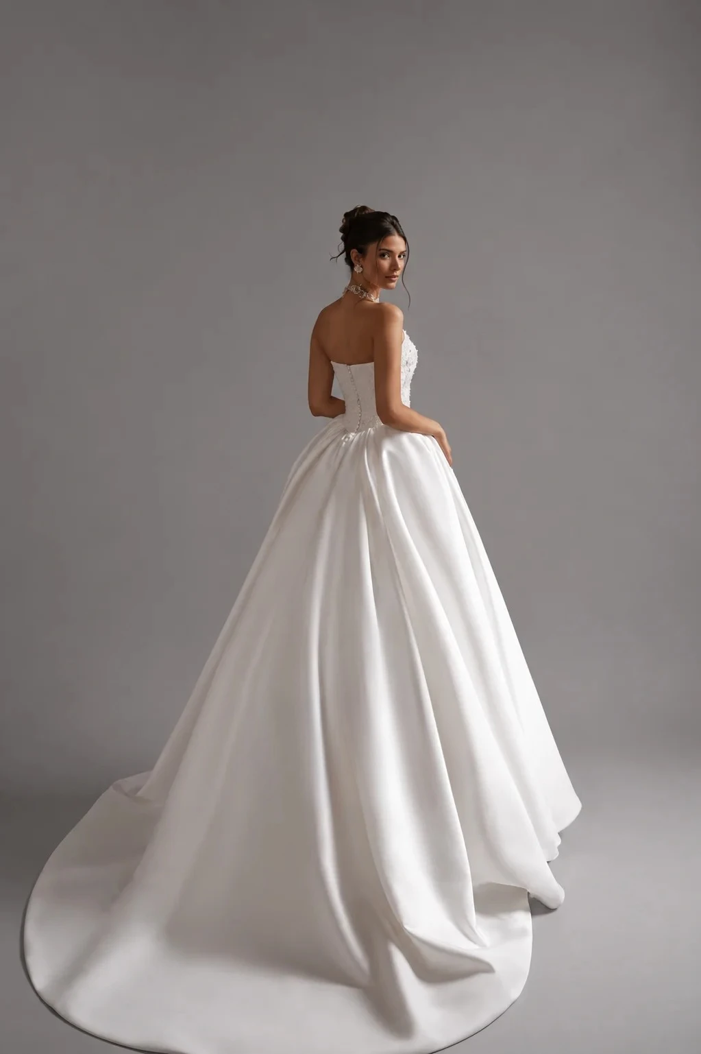 Elegant Wedding Dresses Lace Pearl Sleeveless A-LINE Back Zipper Design Court Train Floor-Length Bride Church Wedding Dress