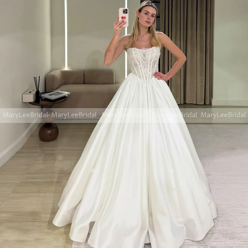 

Exposed Boning Illusion Bodice Wedding Dress Strapless Ball Gown Ivory Bridal Dress Basque Waist Customized vestido de novia