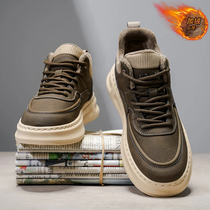 Men's shoes in the new winter with plush insulation  men's leather surface  dynamic and casual board shoes