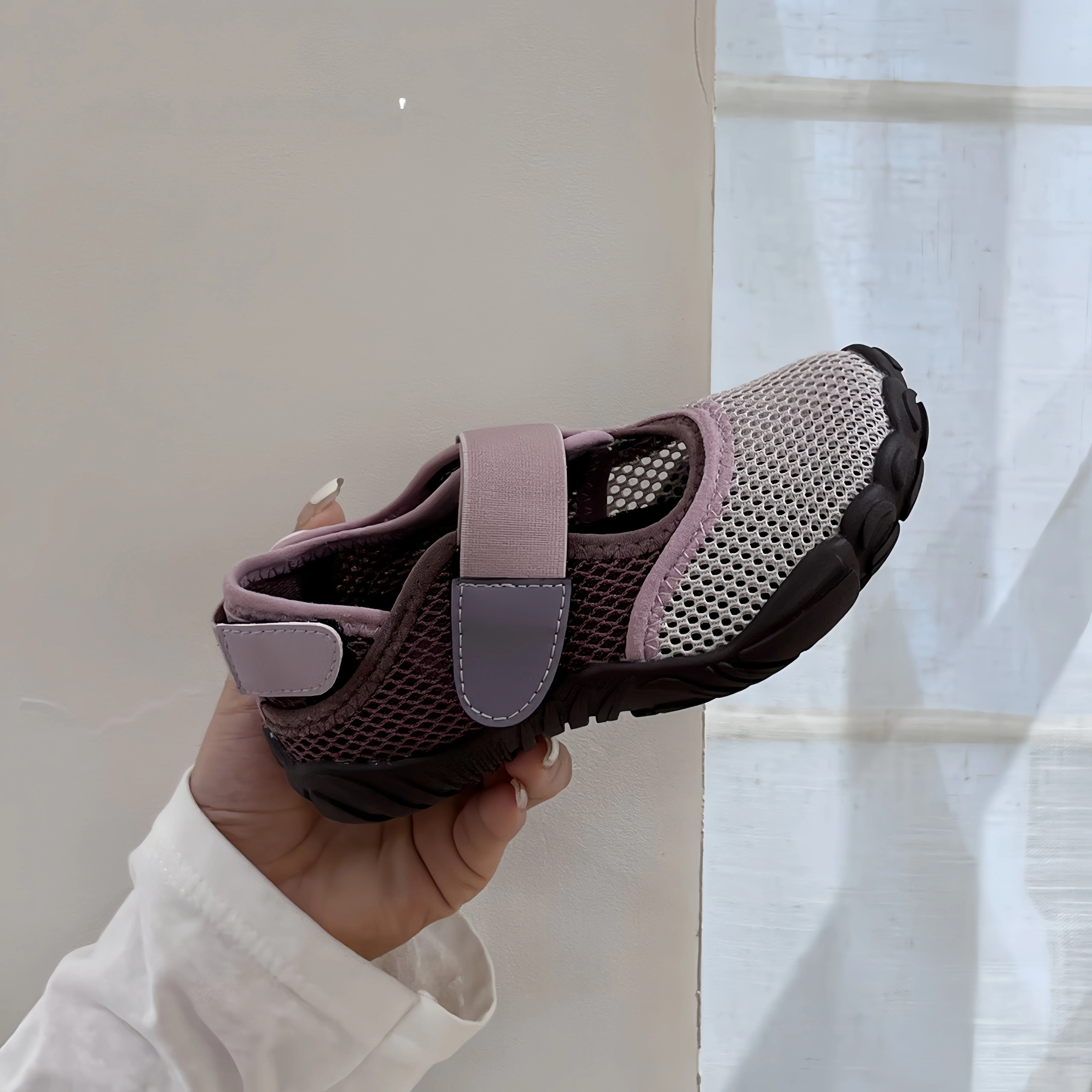Kids Color Block Mesh Mary Janes Single Adjustable Magic Strap Rugged Anti-Collision Toe Bottom Breathable Outdoor Footwear