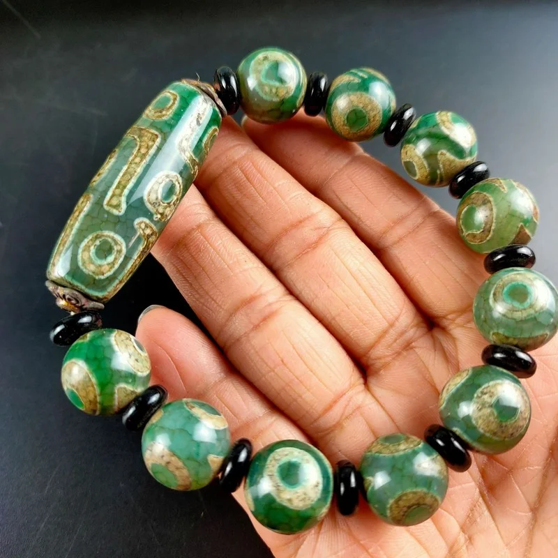 

Natural Tibetan Green Agate Three Eye and Nine Eye DZi Bracelet, Men's and Women's Retro National Style Bracelet