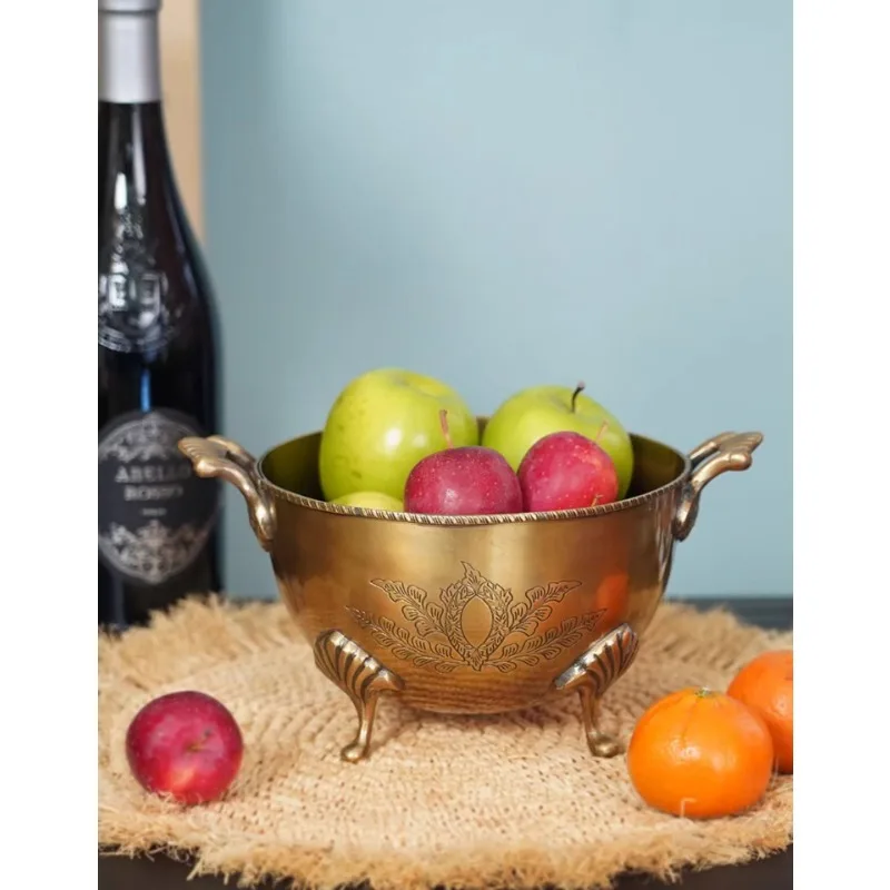 India imported brass retro fruit bowl, household living room dining table round decorative storage bowl copper fruit basket