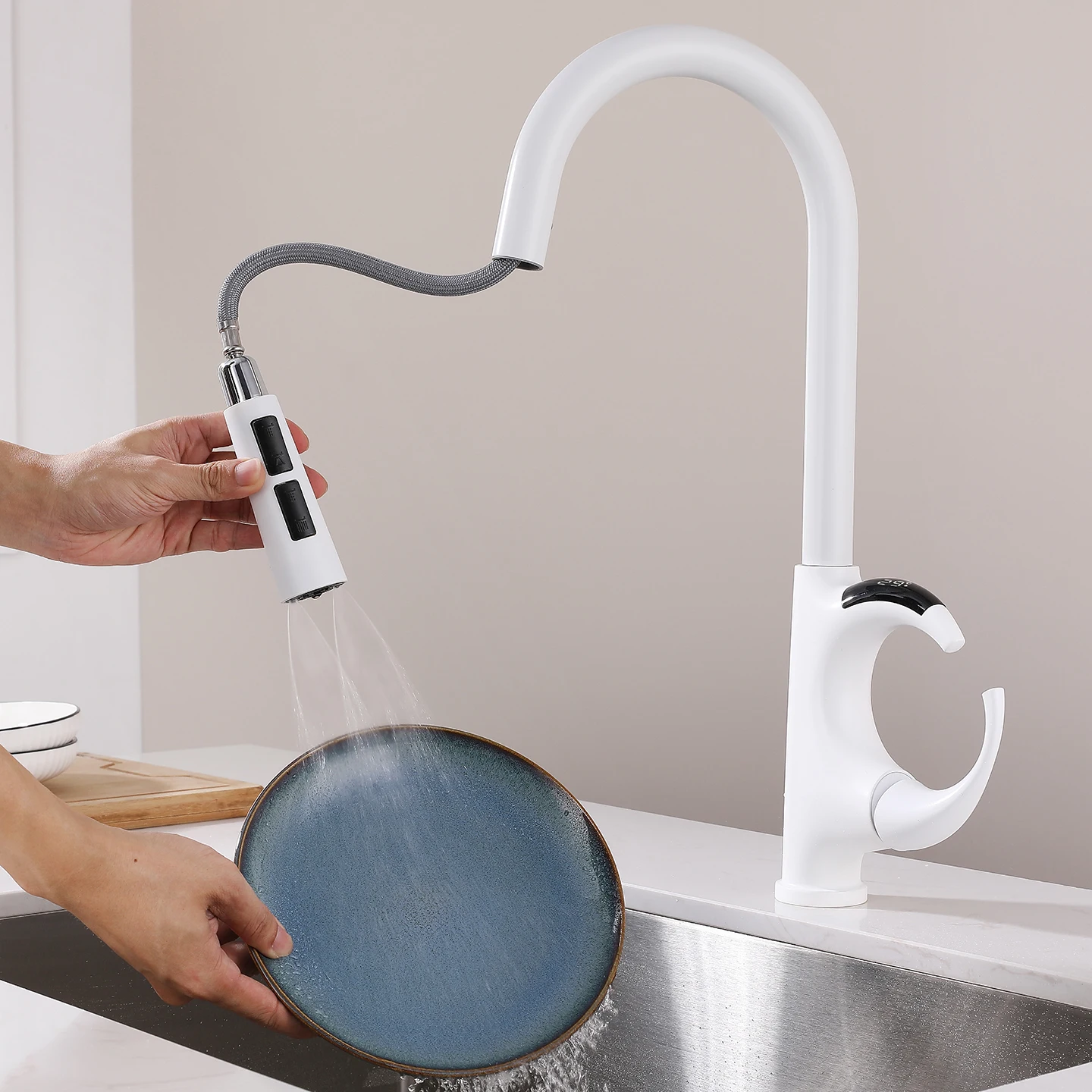 Digital Display Kitchen Sink Faucet Single Hole Pull-Out Faucet Cold and Hot Mixing Rotating Faucet Vegetable Washing Basin Fauc