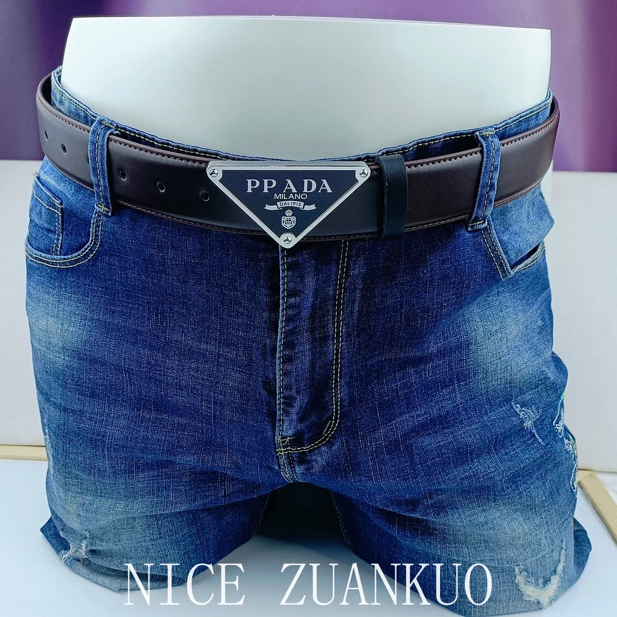 Women's Genuine Leather Belt, An Italian-style High-end Brand Belt. The 2026 Summer New Model Men's Metal Letter Buckle Versatile Belt, A Luxurious and High-end Business Belt, Suitable for Pairing with Suits, Jeans or Casual and Personalized Belts.