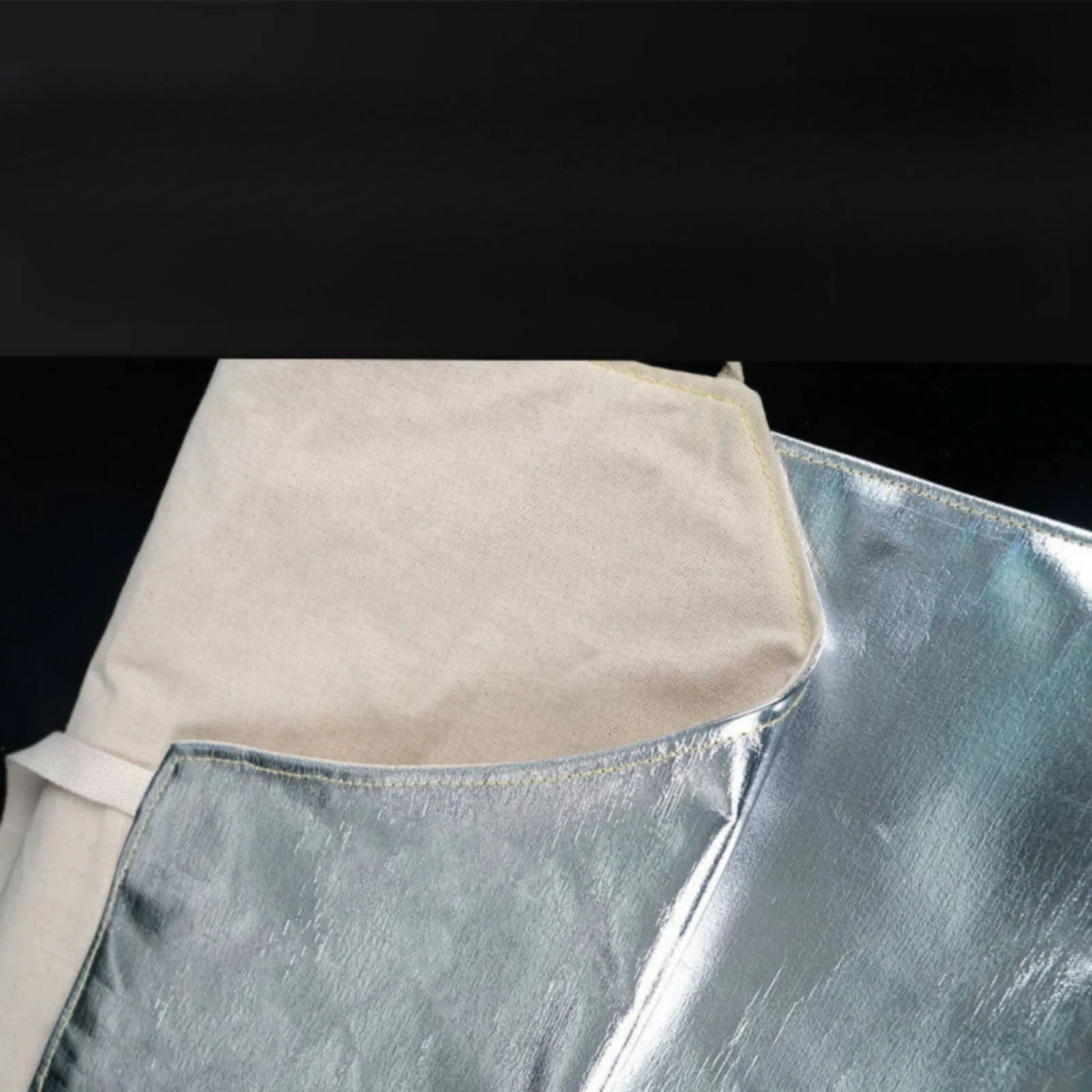 Aluminized Heat Resistant Apron Adjustable Aluminum Foil Apron Sleeveless One Size Fits All for Welders, Metalworking, Smelting