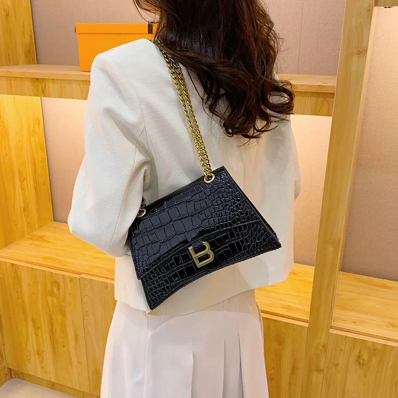 

New Women's Shoulder Bag - Best - Selling Stone - Grain Handbag, High - End Crossbody & Armpit Bag with Chain