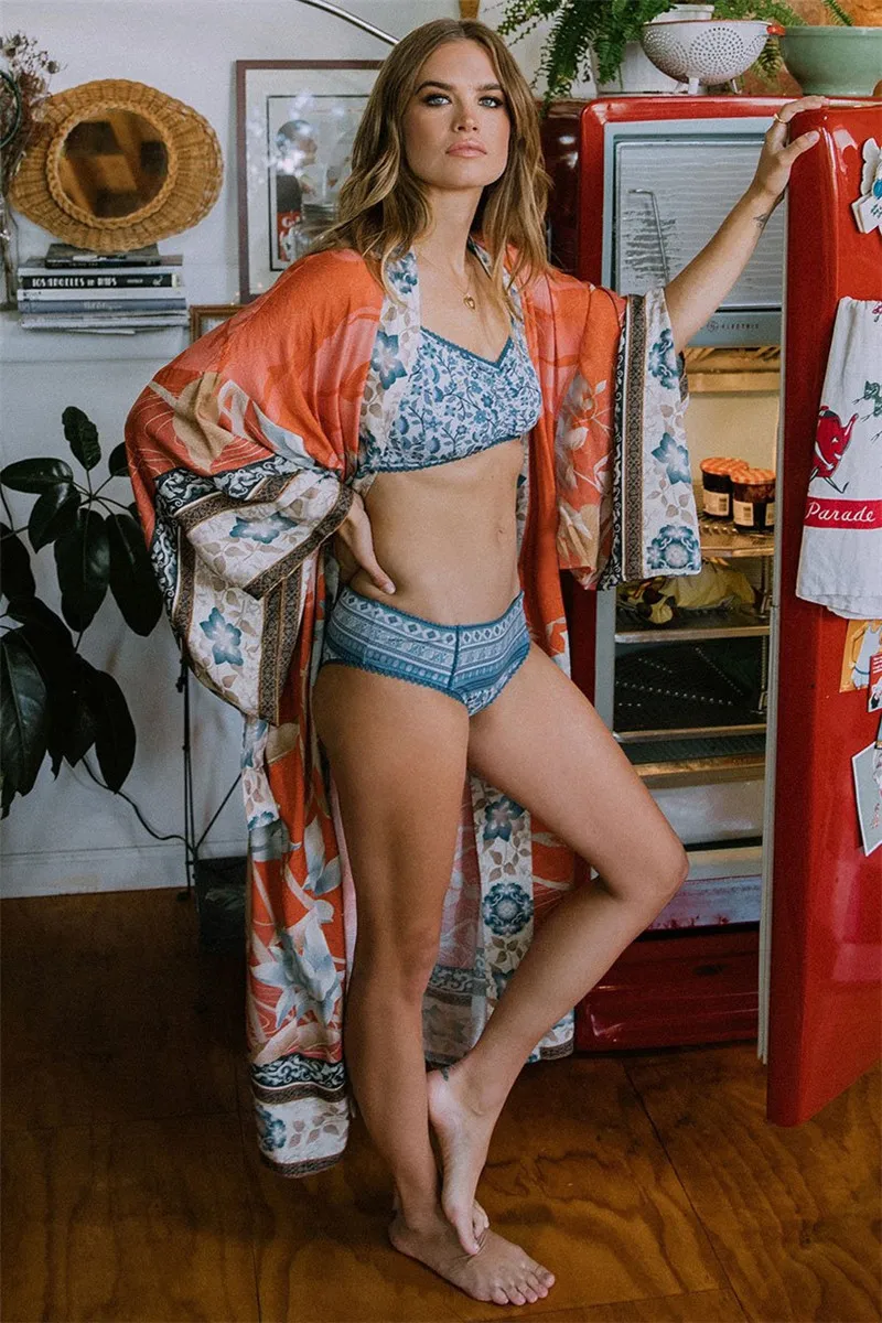 Swimwears Sexy Beach Coverups Long Sleeve Kimonos Cardigans for Women Red Print Swimsuit Cover Up with Belt