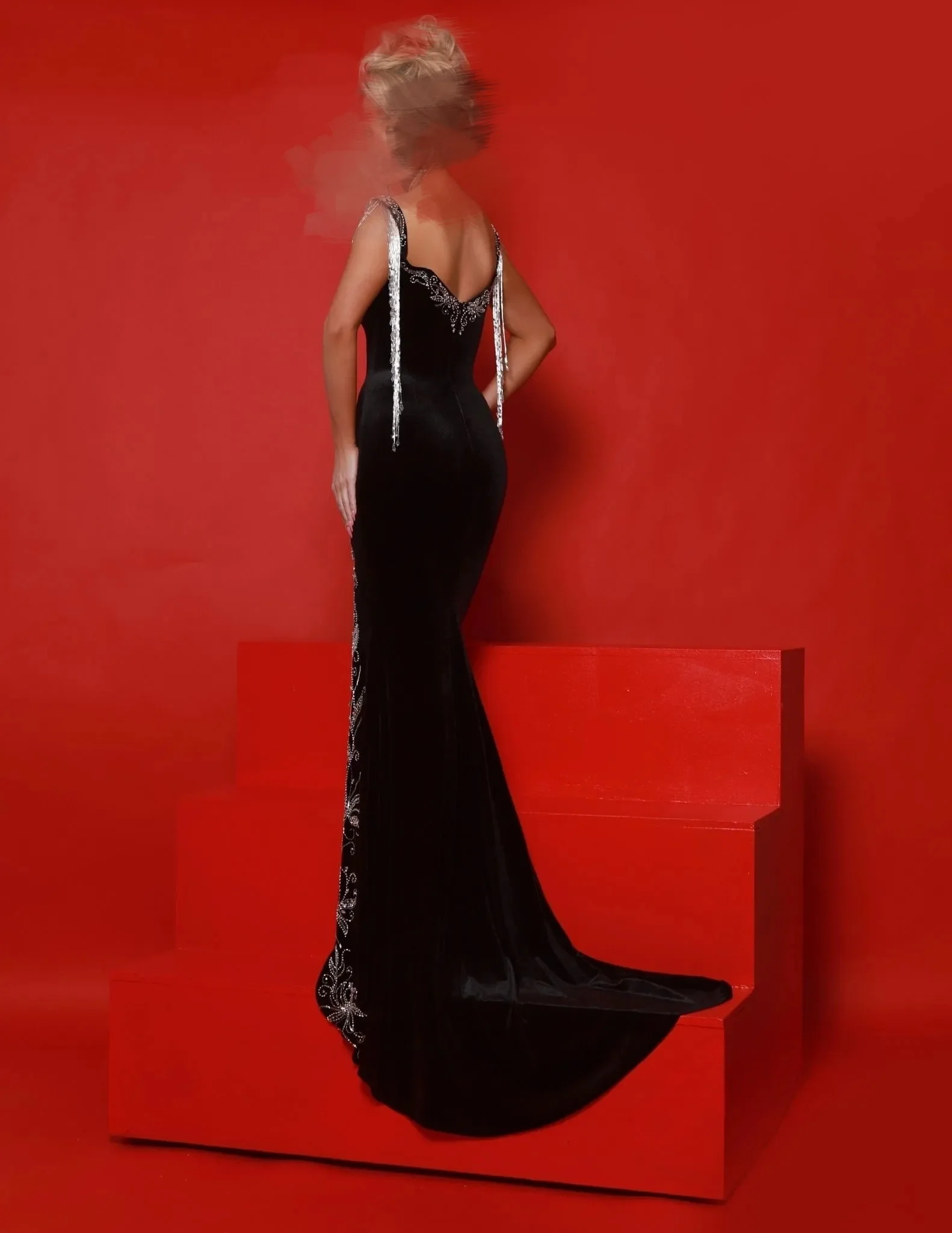 Black Mermaid Evening Dress 2025 Off Shoulder Velvet Beaded Split Formal Party Prom Gown With Fringe Sleeves Elegant Wedding