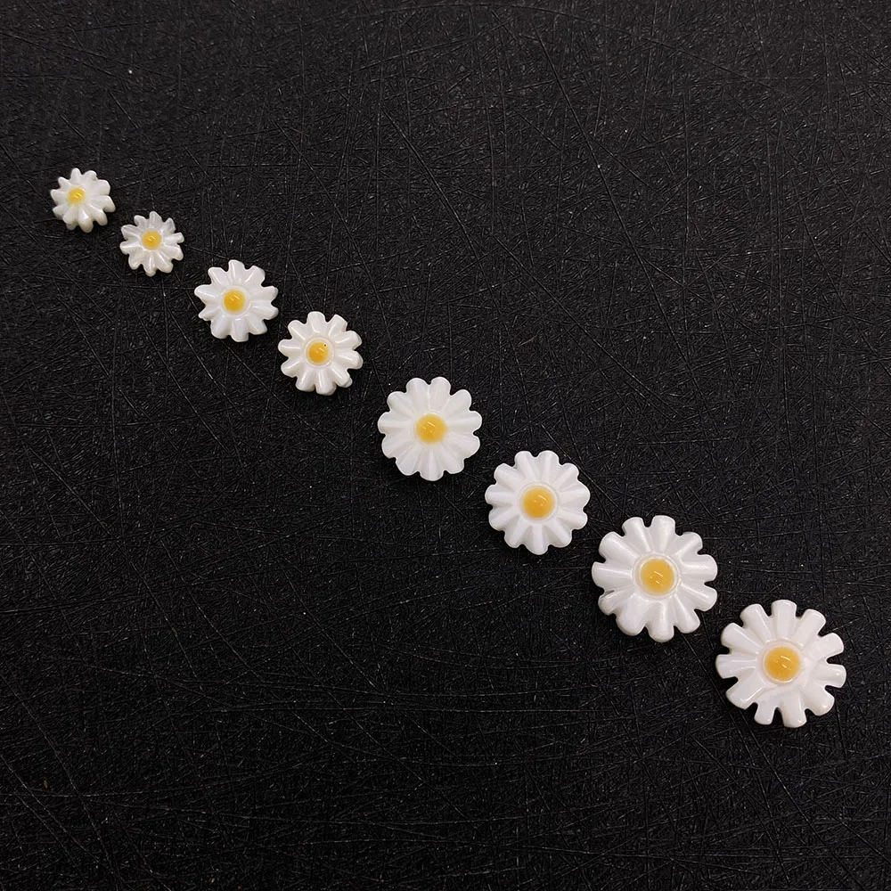 10 Pack Natural Pearl Shell Beads Cute Small Daisy Shaped Creative Loose Bead Jewelry Women Make DIY Charm Bracelet Gifts 6-12mm