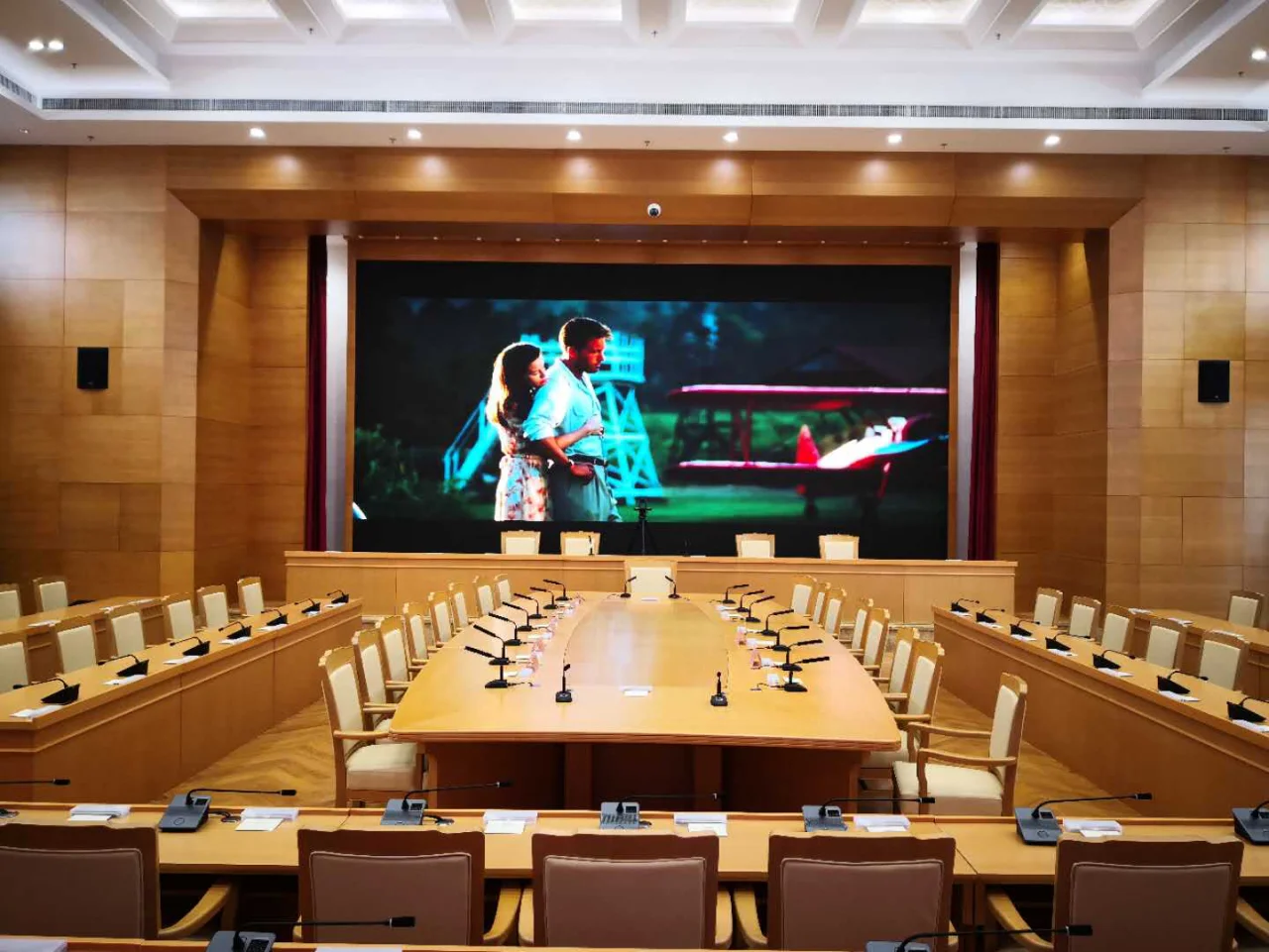 P1.25 P2 P2.5 Outdoor Waterproof LED Matrix Display Module Full Color TV Video Wall Panel 5 Years Service Life