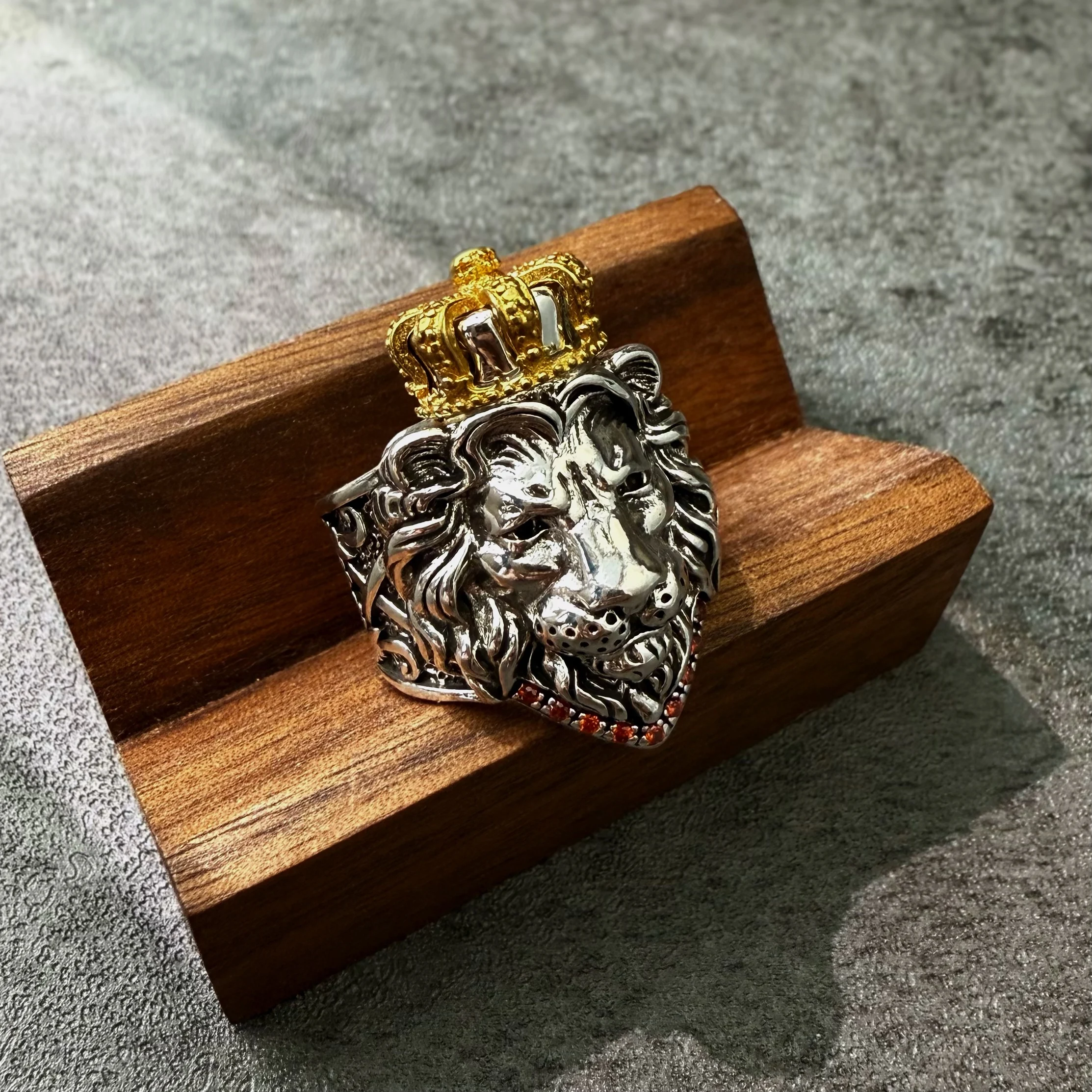 Retro Crown Lion Adjustable Open Ring For Men Punk Gothic Edgy Copper Jewelry Hiphop Rocker Bikers Accessories Male Charm Gift