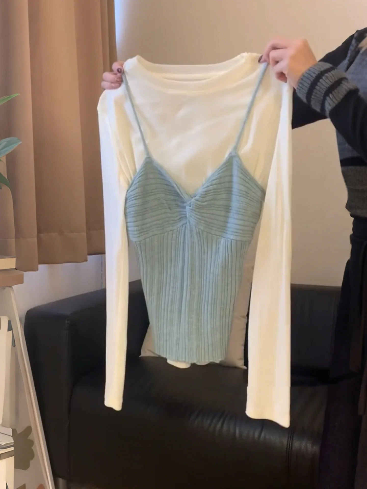 

Korean Style Knitted Wrap Vest Women's Spring Inner Long Sleeve Base Shirt Unique Beautiful Layering Two-Piece Set Fashionable