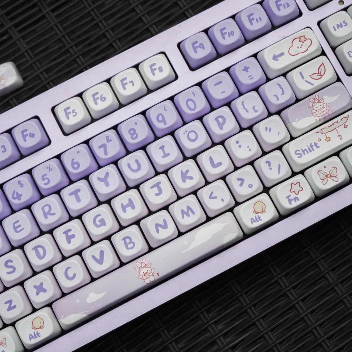 142 Keys Cute Rabbit Mechanical Keyboard PBT Keycap SOA Profile Suitable for Mechanical Keyboard 61/65/75/84/87/98, etc.