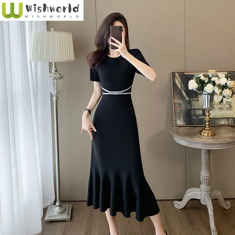 

Ice Silk Knitted Dress for Women in Spring and Summer Knee Length Hip Hugging Black Fishtail Dress