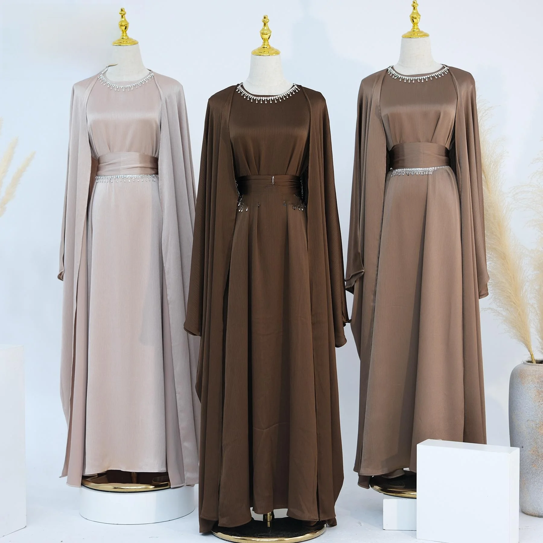 

Мужской комплект Lo Dubai LR806: длинная цепочка с кристаллами, осенний сезон, китайское производство, без бренда, модный аксессуар