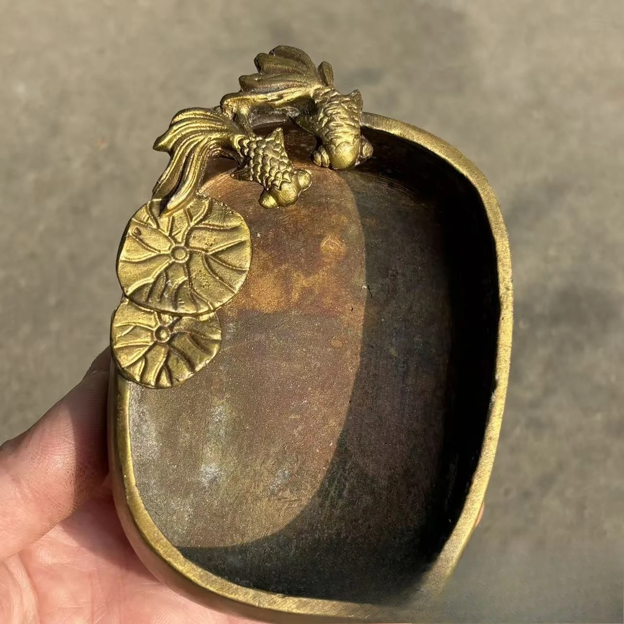 Vintage Collectible Ashtrays - Винтажная латунная тарелка для хранения, поднос