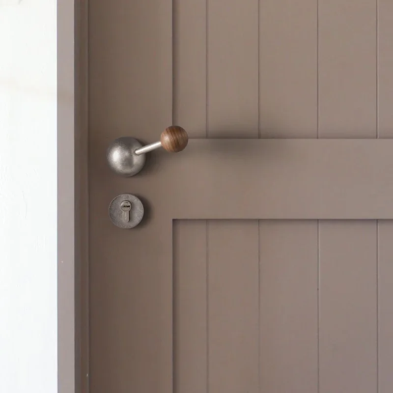 

Household Unique Spherical Black Walnut Door Lever Interior Silent Creative Door Lock Round Door Handle Security Lock
