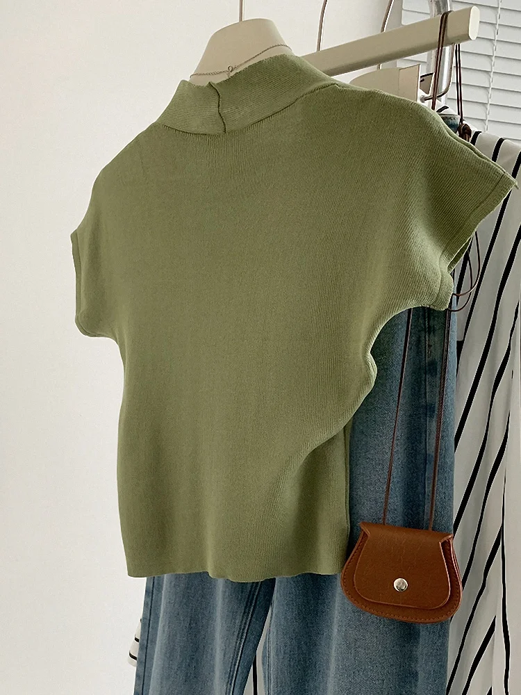 ملابس تريكو نسائية صيفية ضيقة غير رسمية ذات لون نقي عميق على شكل حرف V متعددة الاستخدامات وقابلة للتنفس ومريحة كورية