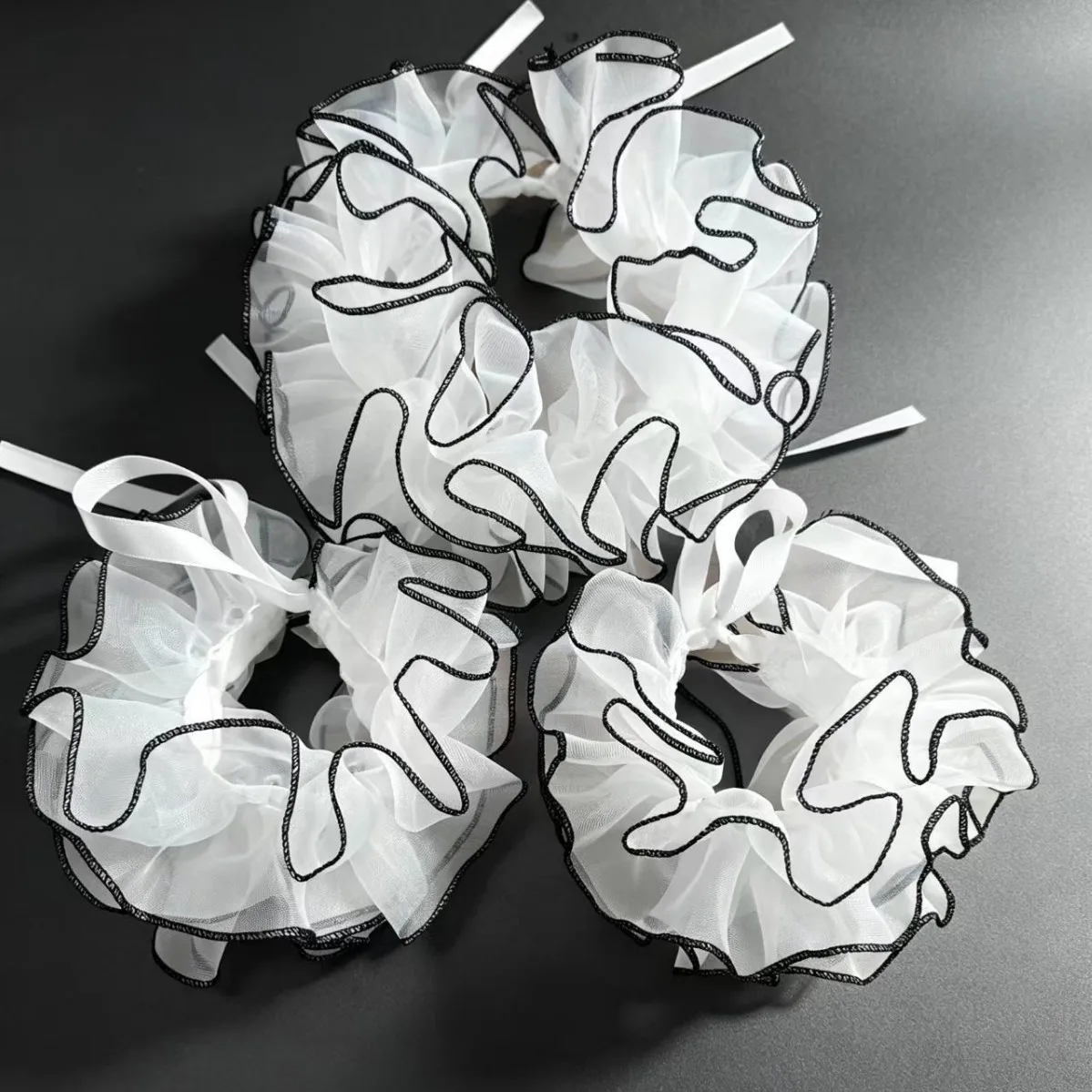 Halloween Easter suit fake collar black and white contrasting organza ruffle edge fake collar sleeves