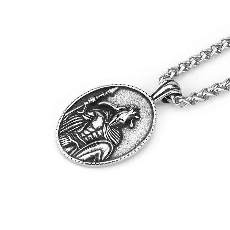 

Vintage Spartan Warrior Stainless Steel Pendant Necklace Men's Hip Hop Fashion Accessories Versatile Sweater Chain Jewelry