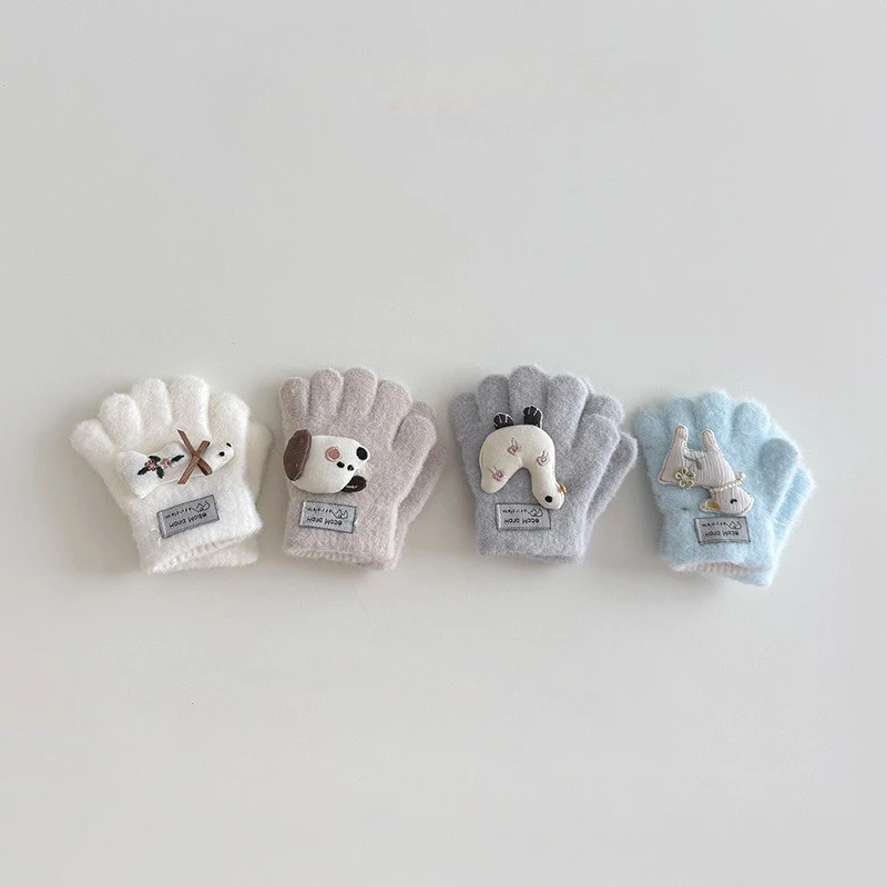 

Kids Animal Gloves Thermal Five-Finger Winter Gloves for Boys Girls Non-Slip Soft Playground Mittens Cute Cartoon Design Glove