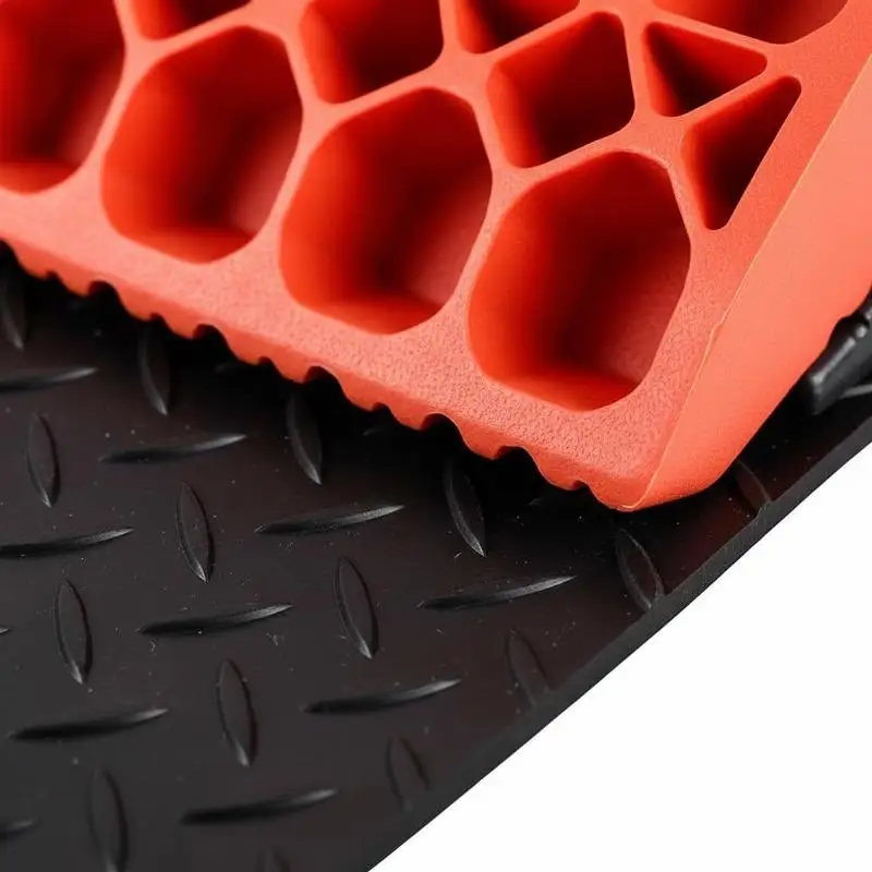 RV Leveling Wedges 15" For Travel Trailers Motorhomes Campers 4" Lift Height Heavy Duty Curved Ramp Kit Rubber Mats Carrying Bag Bubble Indicators 2-Pack view 3