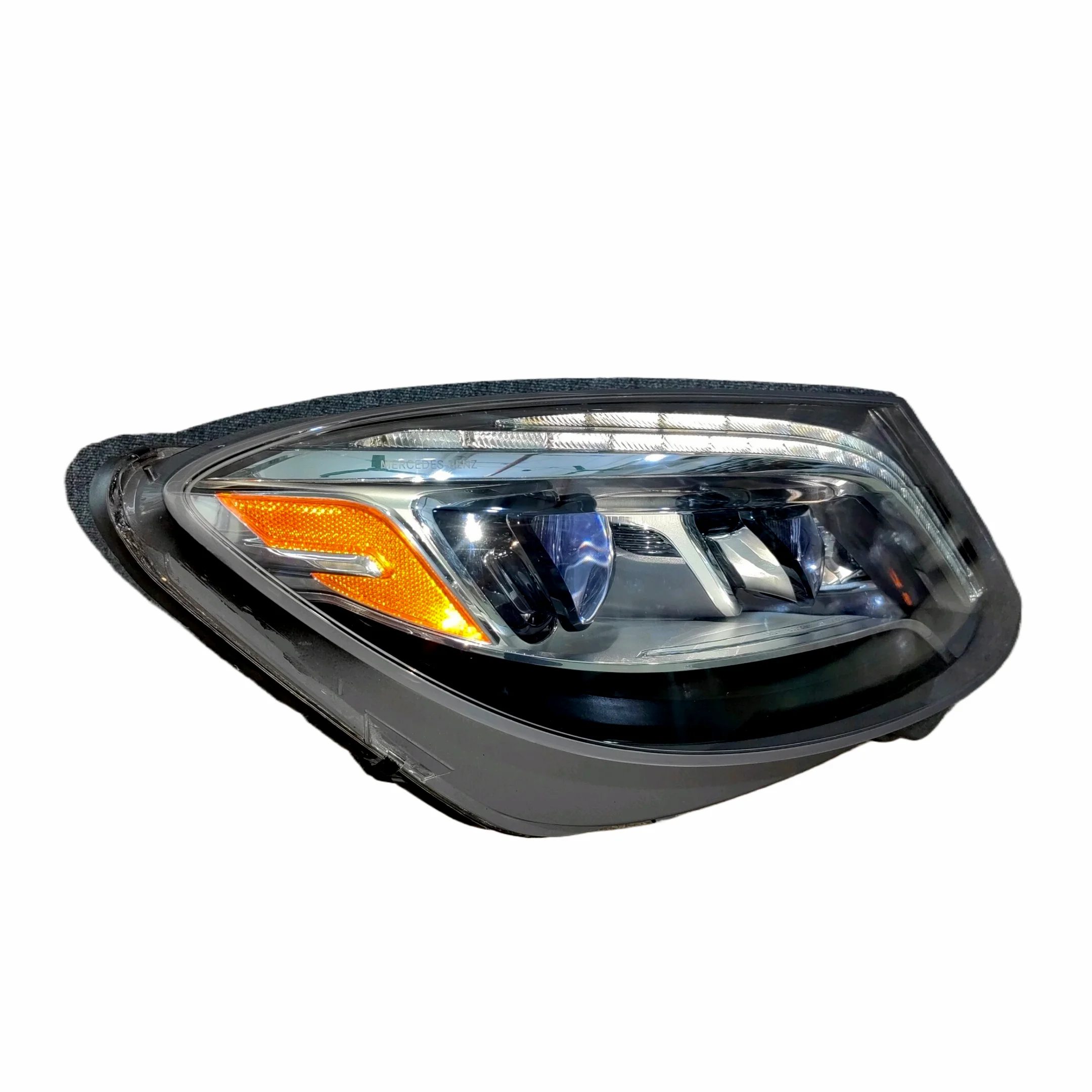 メルセデスベンツ S500 W222 高品質車のヘッドライトに適しています。