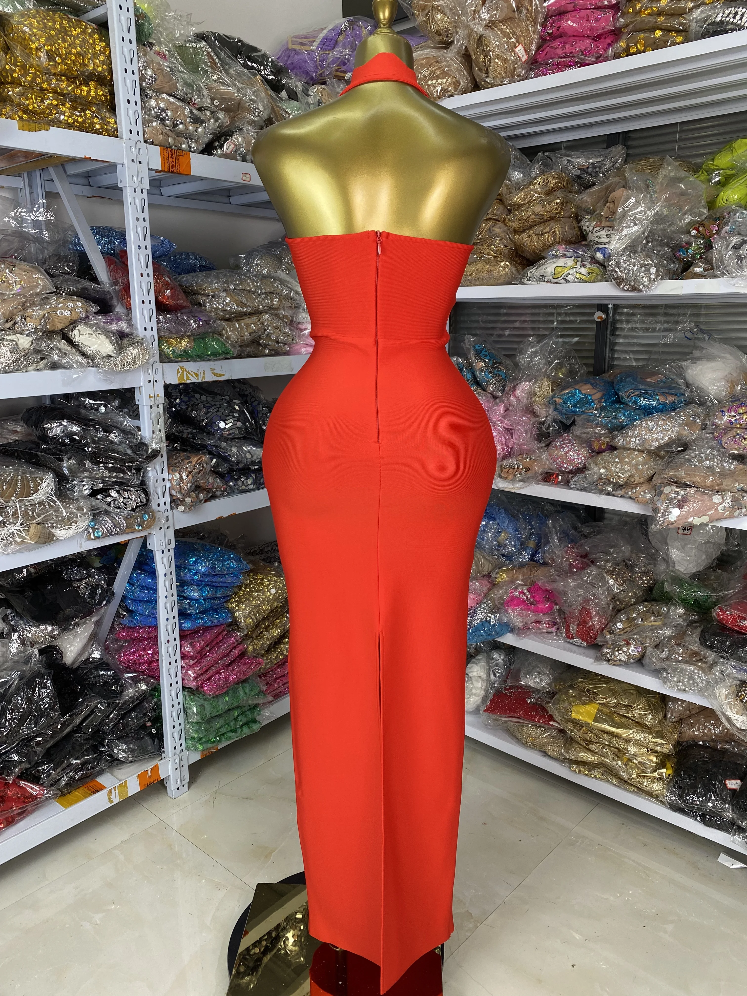 Frauen Rot Sexy Geburtstag Verband Kleid Halter-Backless Cut Out Lange Elastische Berühmtheit Abend Club Party Kleid Fabrik Großhandel