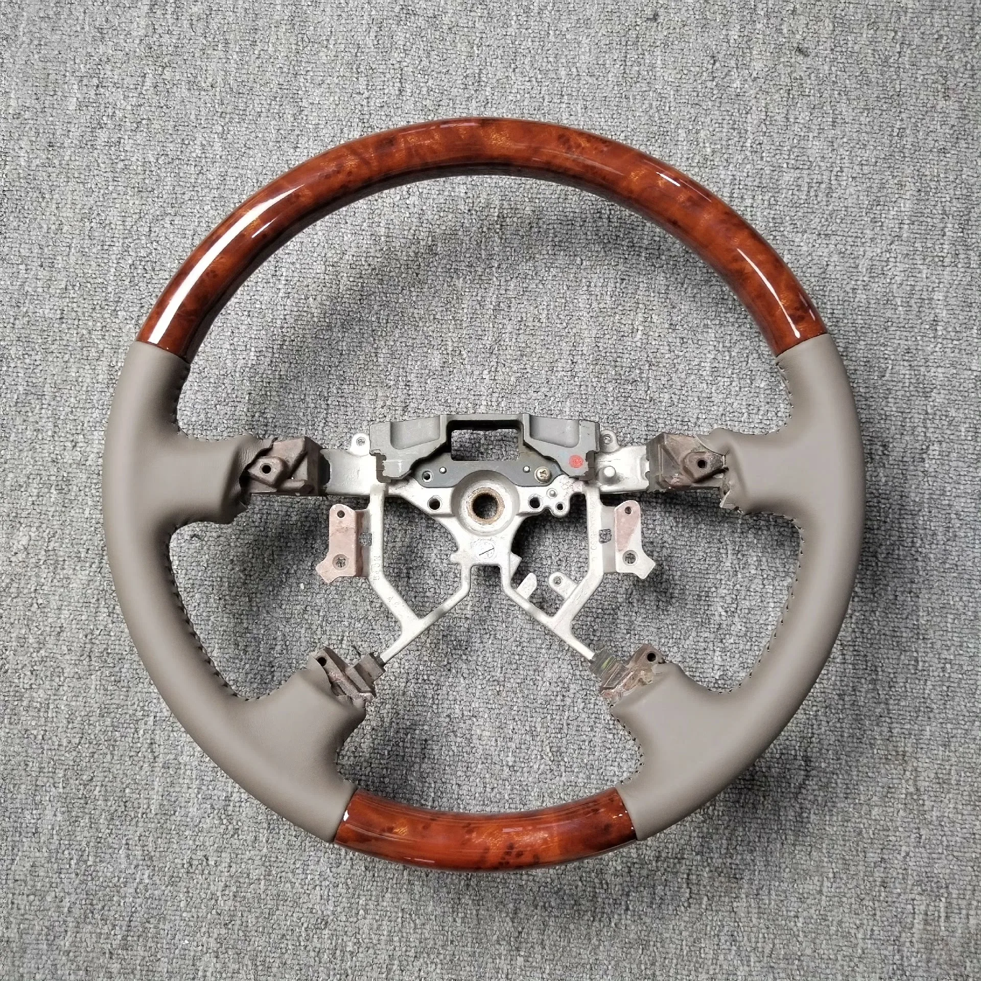 For TOYOTA TUNDRA 2003-2007 Burl wood Black Genuine leather steering wheel